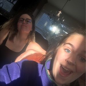 Meet your Posher, Anna-cate